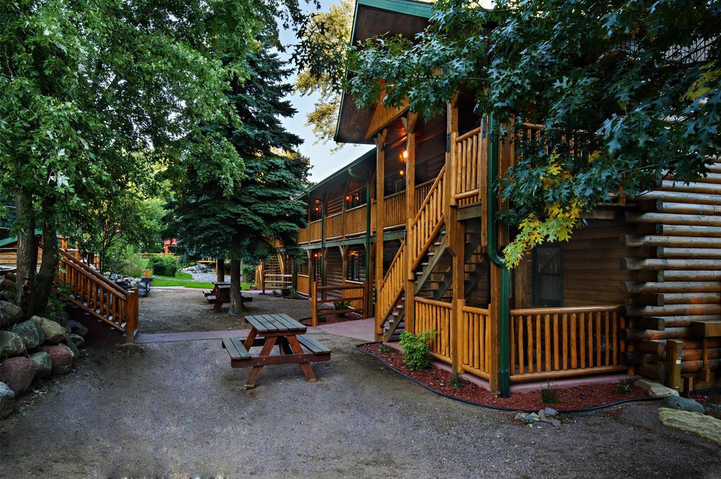 ויסקונסין דלס Meadowbrook Resort מראה חיצוני תמונה