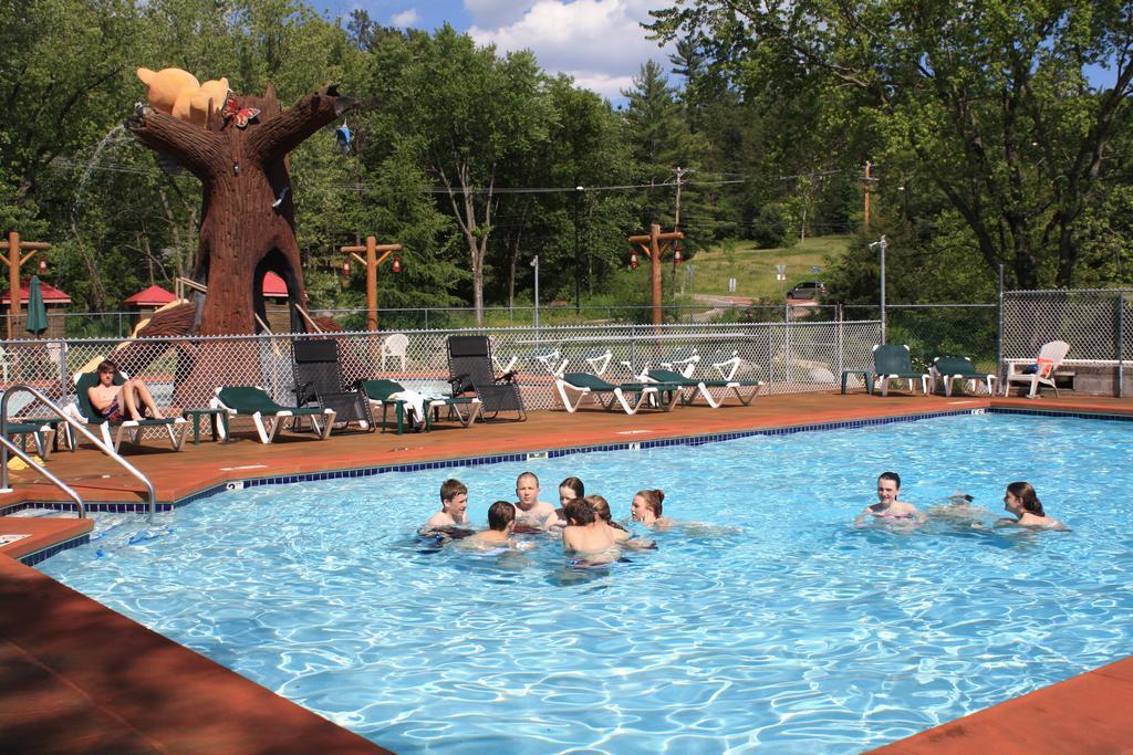 ויסקונסין דלס Meadowbrook Resort מראה חיצוני תמונה