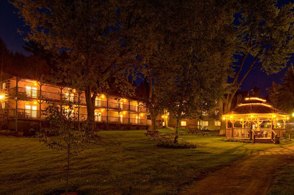 ויסקונסין דלס Meadowbrook Resort מראה חיצוני תמונה