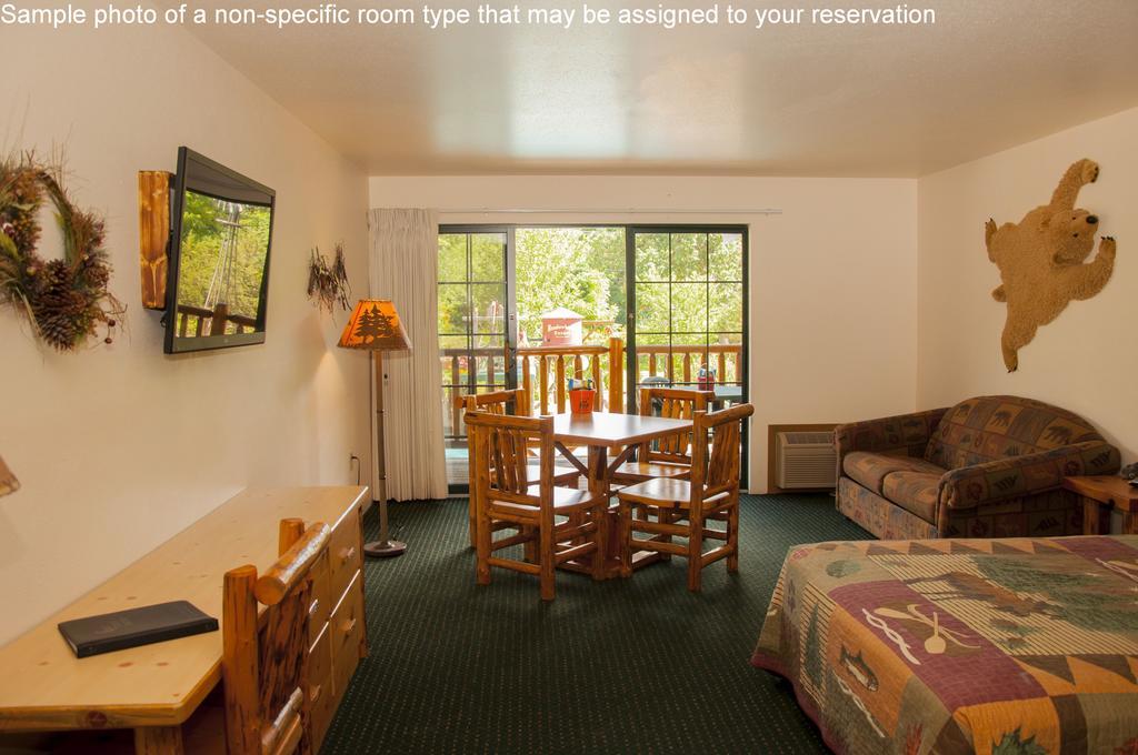 ויסקונסין דלס Meadowbrook Resort מראה חיצוני תמונה