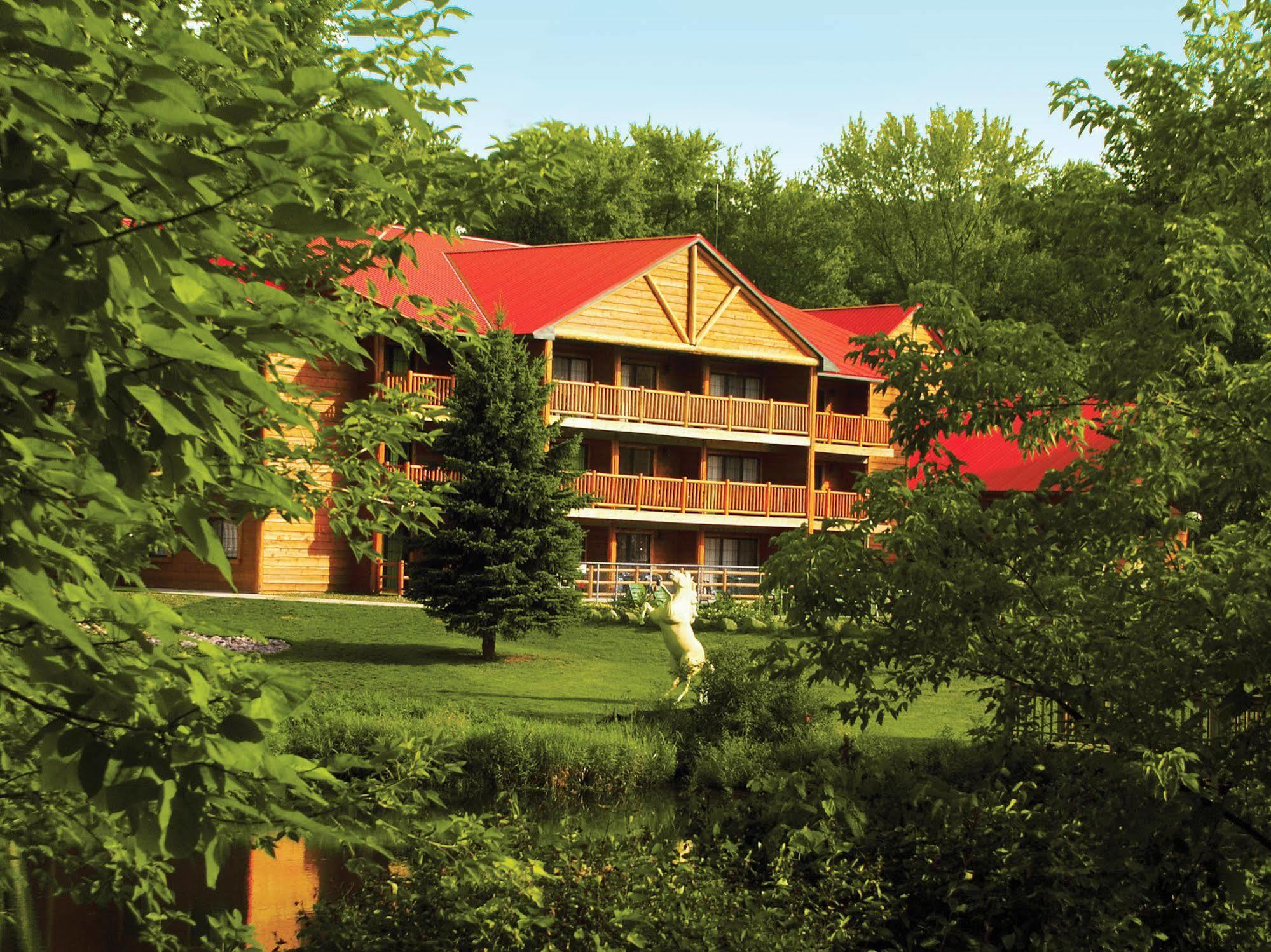 ויסקונסין דלס Meadowbrook Resort מראה חיצוני תמונה